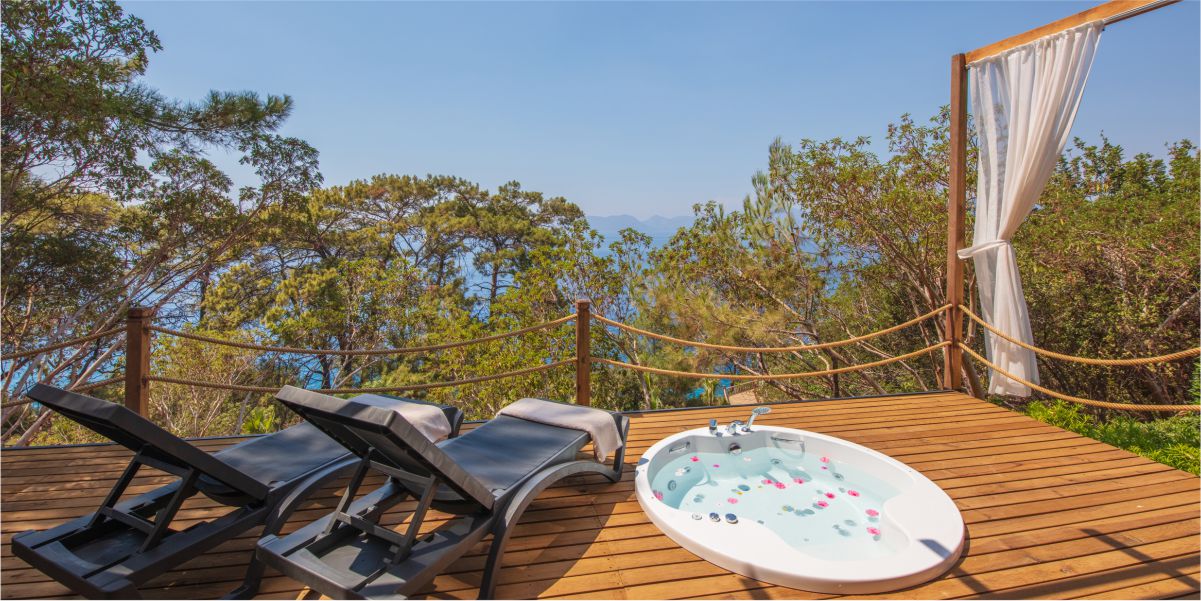 A peaceful holiday under the sandalwoods of the Hotels LOV